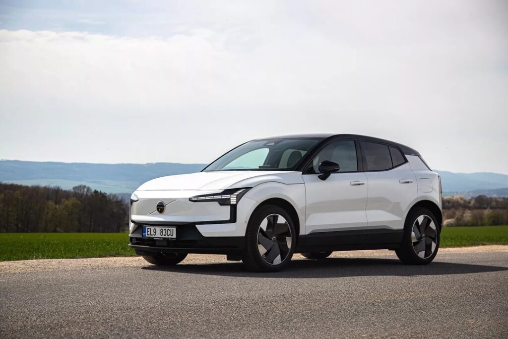 Instagram post from classy_blonde_mikaela. This post is in position 1.